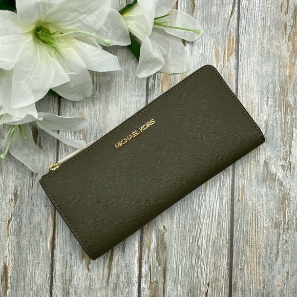 Michael Kors Jet Set Travel Large Saffiano Leather Quarter-Zip Wallet Bag Purse - Picture 1 of 12